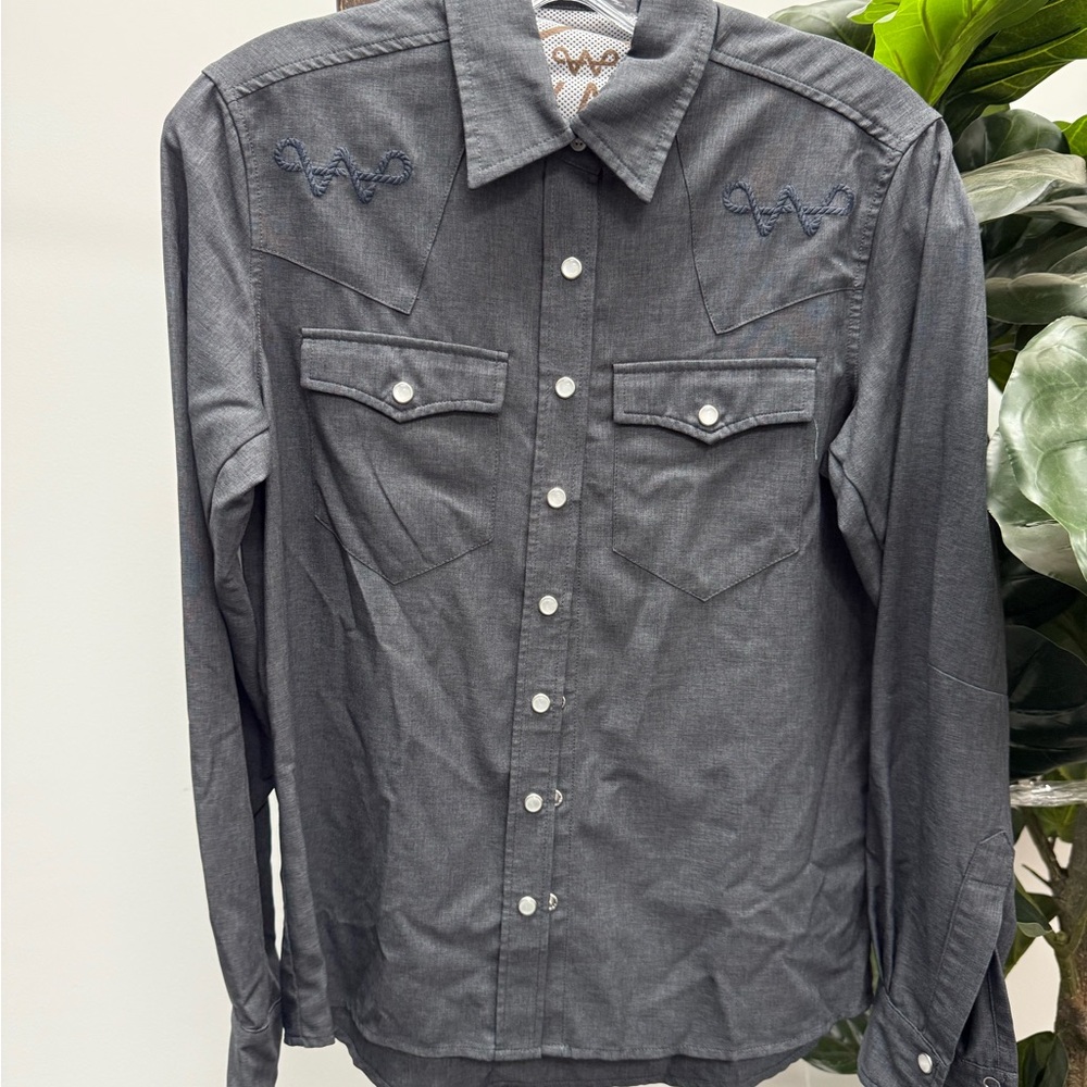 Wyatt Women’s Gray Button-Up Shirt